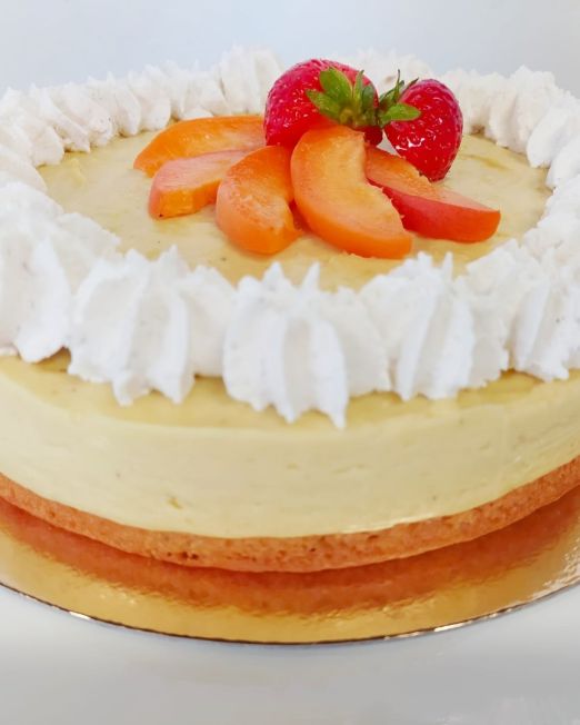 Lemon curd tart