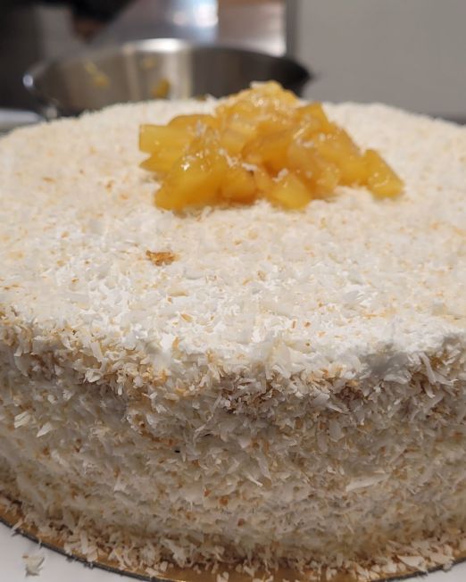 Coconut pineapple ca. 8 personen